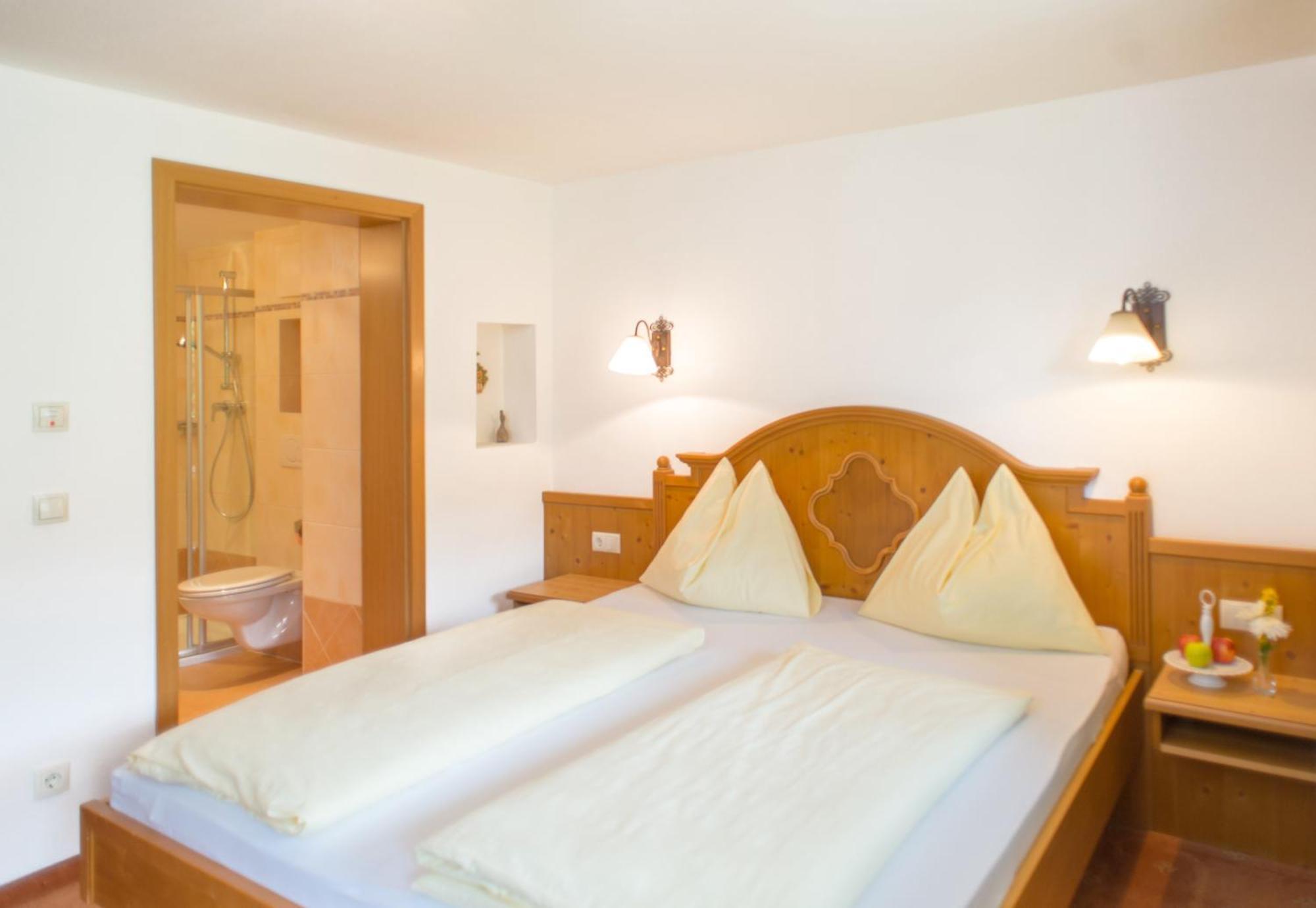 Landhotel Hubengut Bed And Breakfast Radstadt Oda fotoğraf