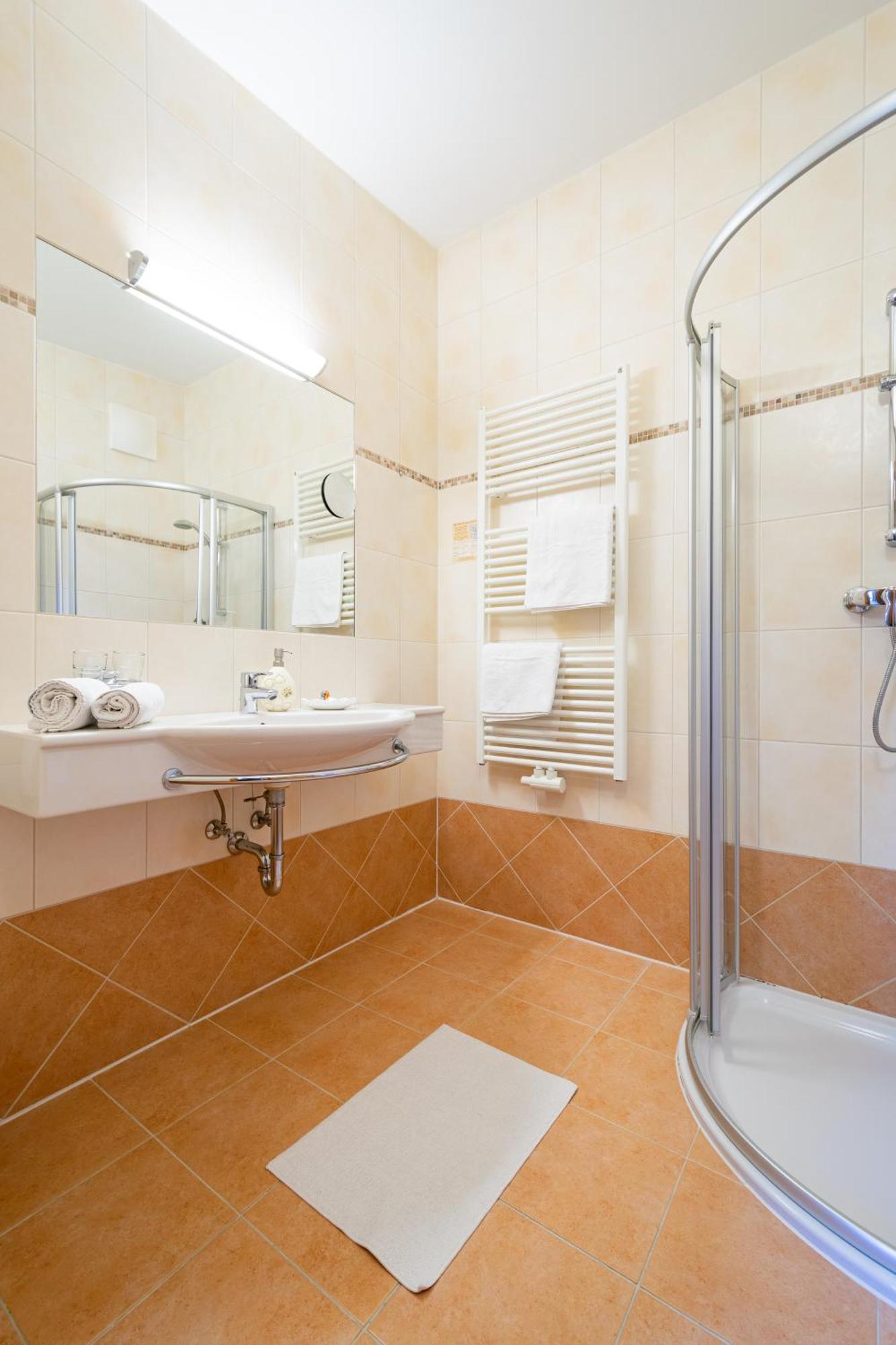 Landhotel Hubengut Bed And Breakfast Radstadt Dış mekan fotoğraf