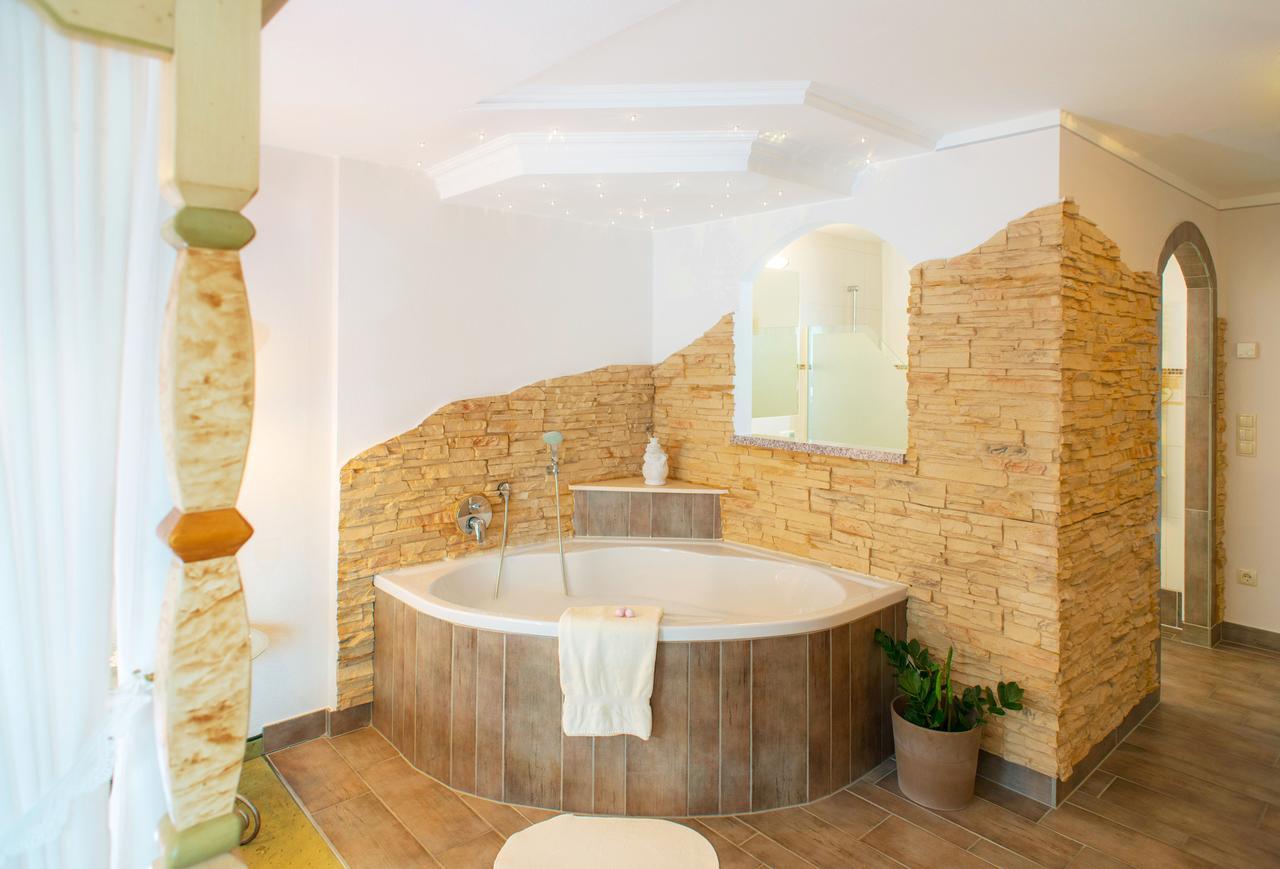 Landhotel Hubengut Bed And Breakfast Radstadt Dış mekan fotoğraf